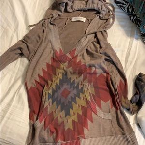 Long sleeve Aztec top enti Glamour brand